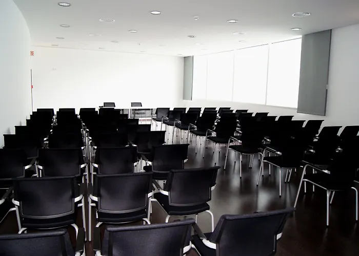 מלון Pampilhosa 4*